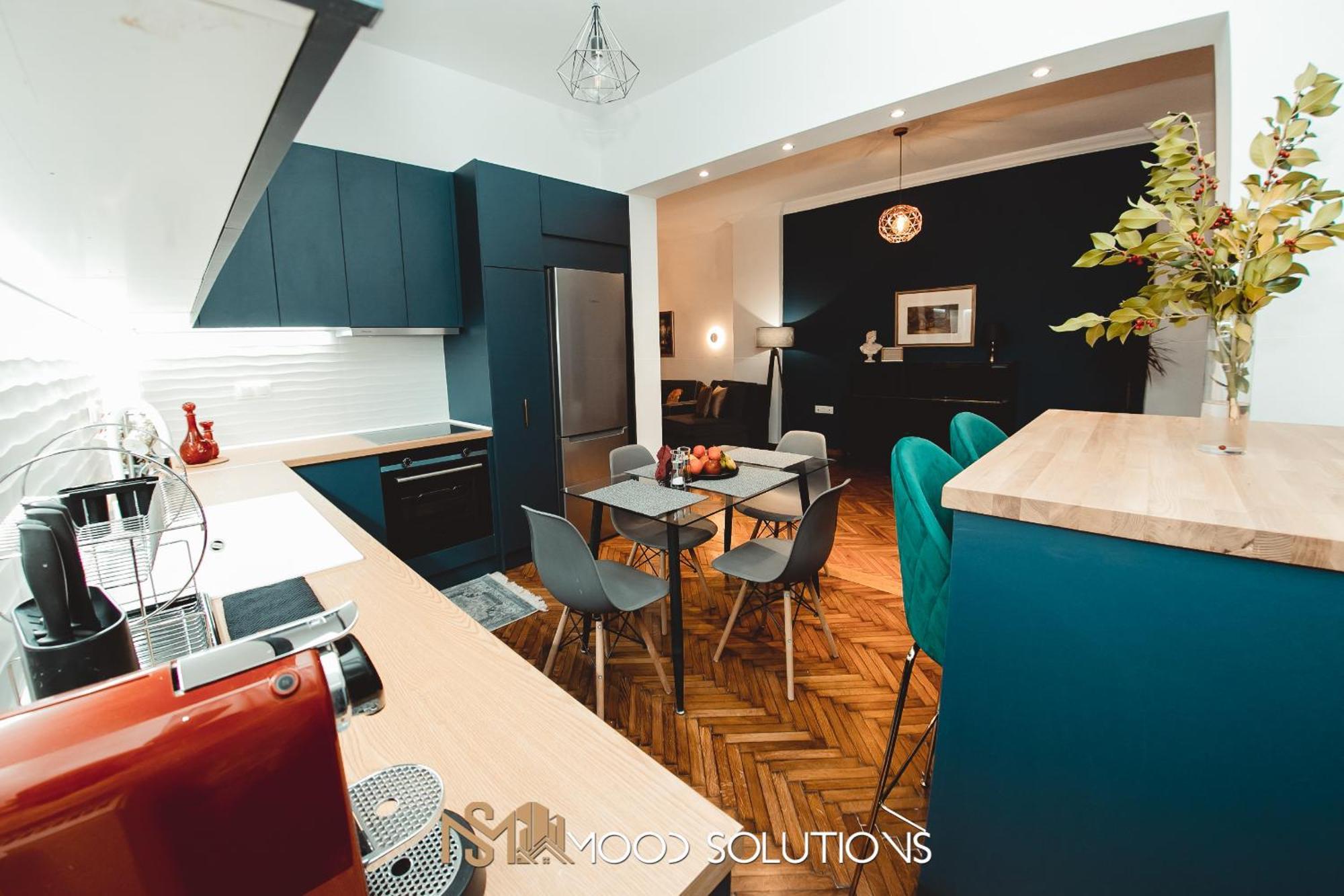 Firstlineskg3 Moodsolutions Living * Thessalonique